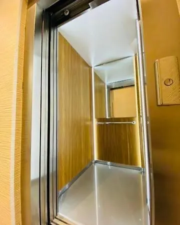 Premium La Strada *