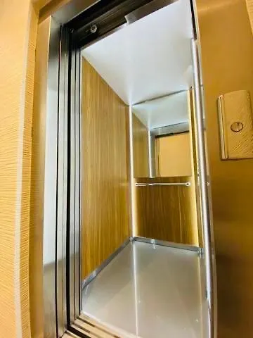 Premium La Strada *